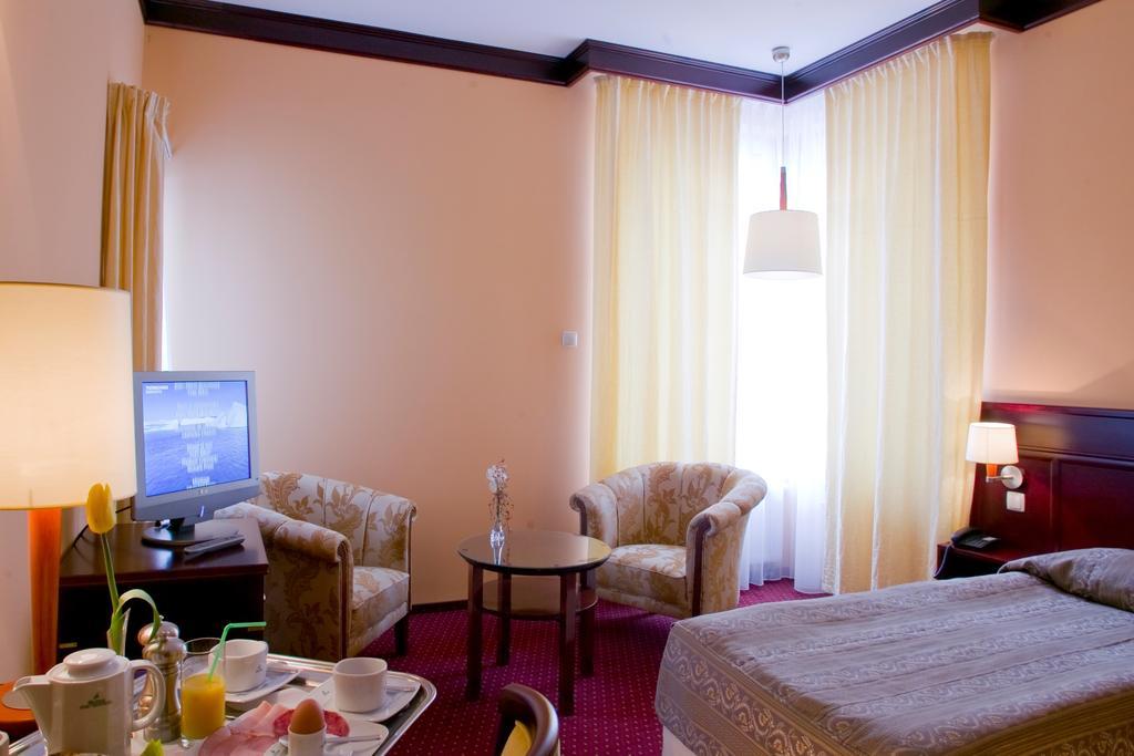 Meduza Hotel & Spa 미엘노 외부 사진